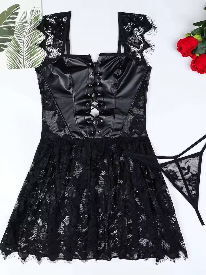Tatjana | Sexy Spitzen-Negligé mit Korsettfront und offenem Rücken