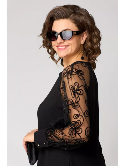 Emma | Midikleid in A-Linie mit bestickten transparenten Ärmeln