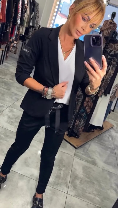 Isabelle | Maßgeschneidertes Set mit Weichem Blazer und Lässigen Jogginghosen