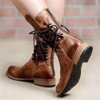 Anastasia | Retro-Schnürstiefel in Wadenhöhe mit Vintage-Nieten-Details