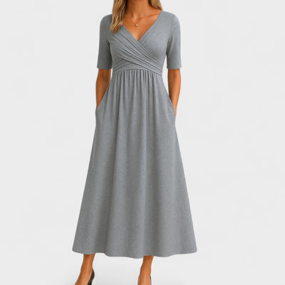Emma | Midikleid in A-Linie mit überkreuztem Ausschnitt