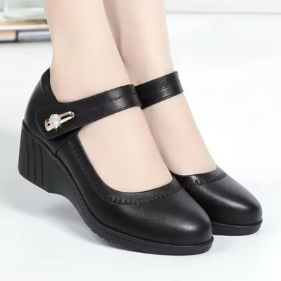 Monika | Riemchenpumps mit Keilabsatz