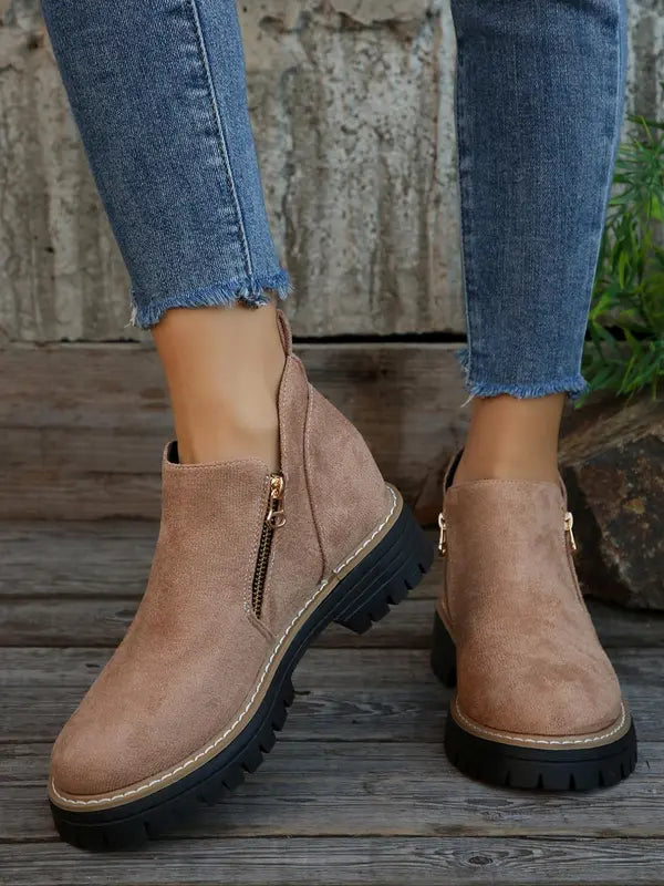 Adelheid | Wildleder-Stiefeletten mit Blockabsatz
