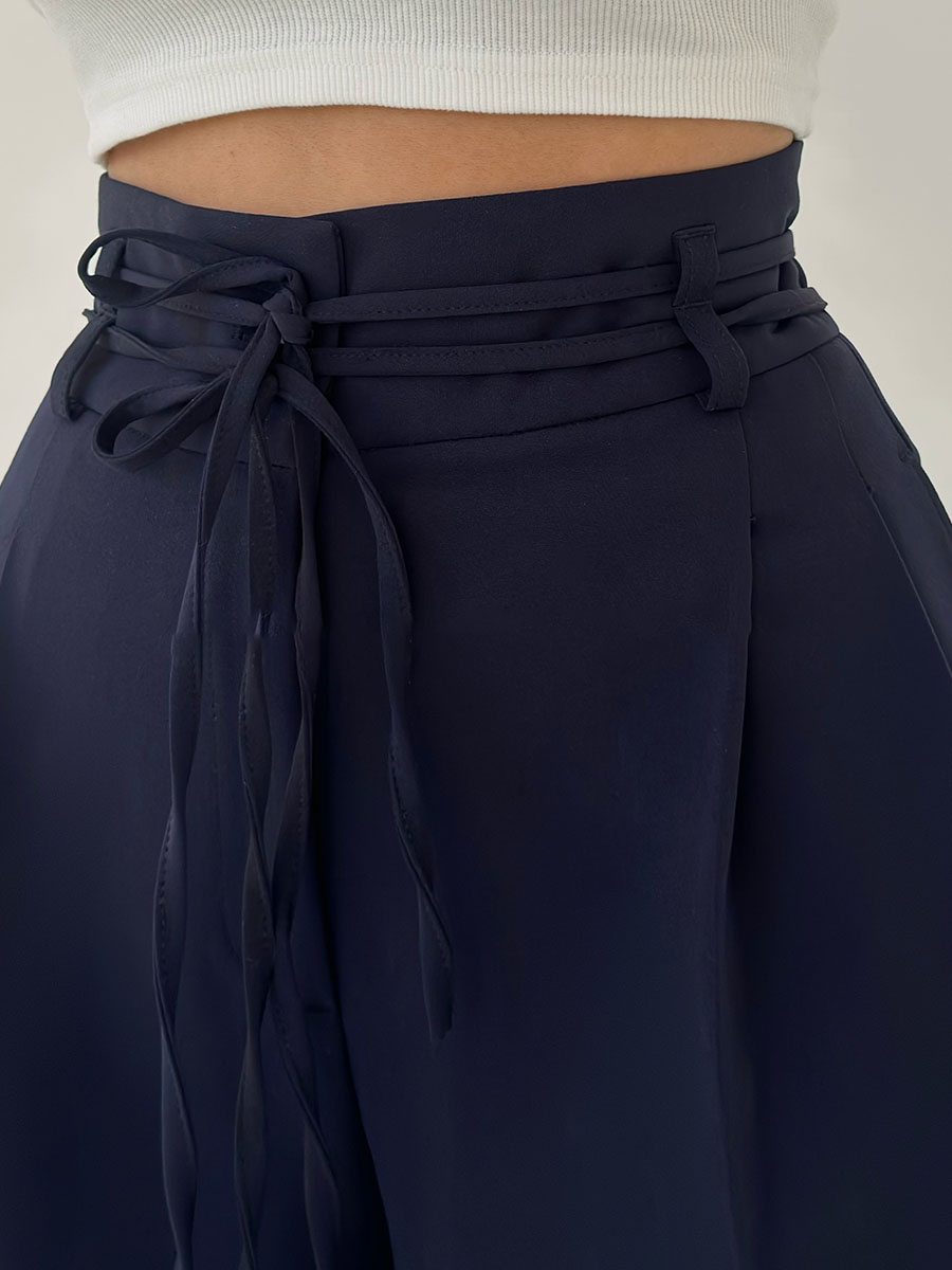 Francesca | Hochtaillierte Palazzo-Hose mit Bindegürtel