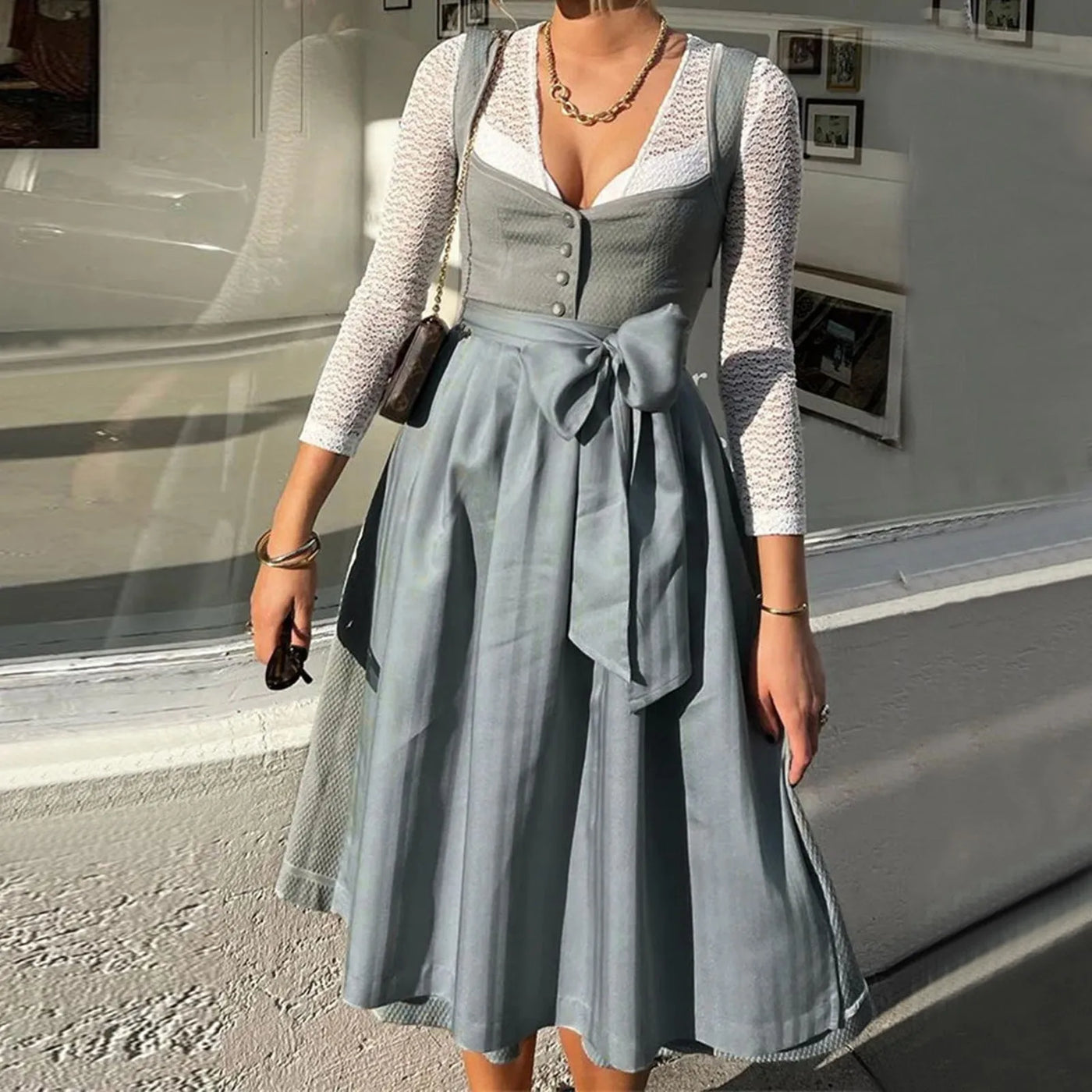 Anneliese | Dirndl mit Knopfleiste & eleganter Schleife