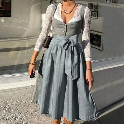 Anneliese | Dirndl mit Knopfleiste & eleganter Schleife
