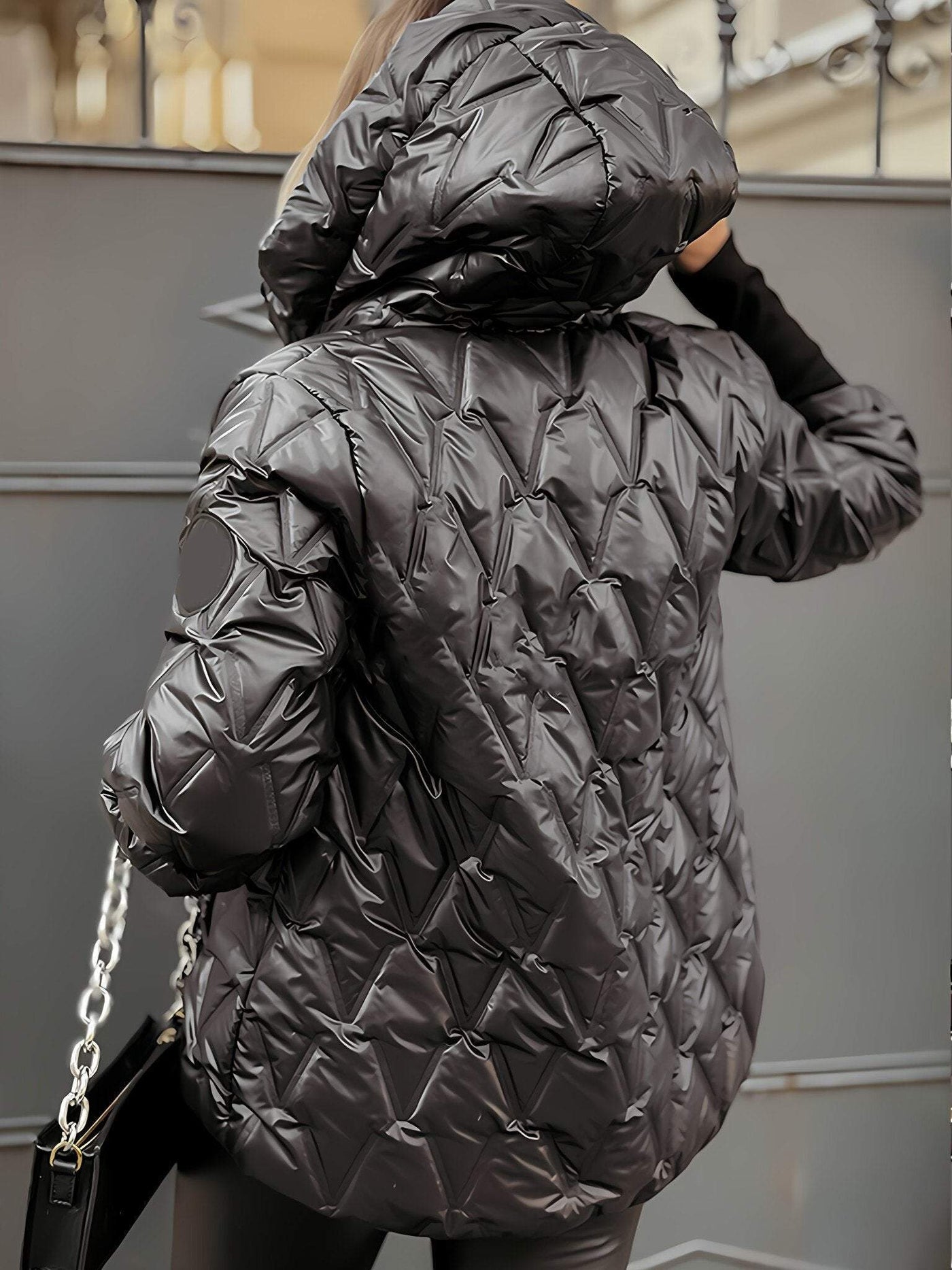 Margot | Diamantgesteppte Winterjacke mit Kapuze
