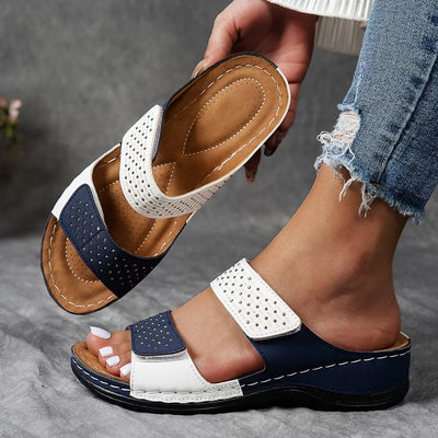 Cäcilia | Komfortable Keilsandalen mit geformter Sohle und verstellbaren Riemen