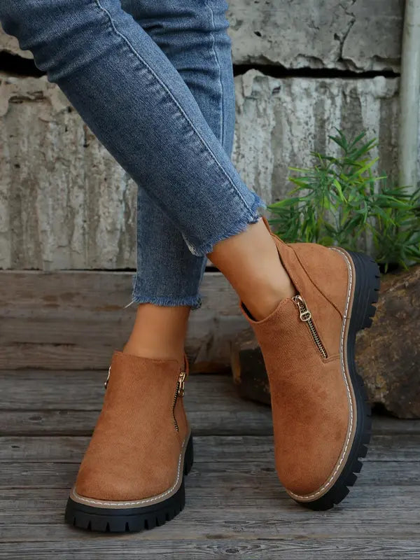 Adelheid | Wildleder-Stiefeletten mit Blockabsatz