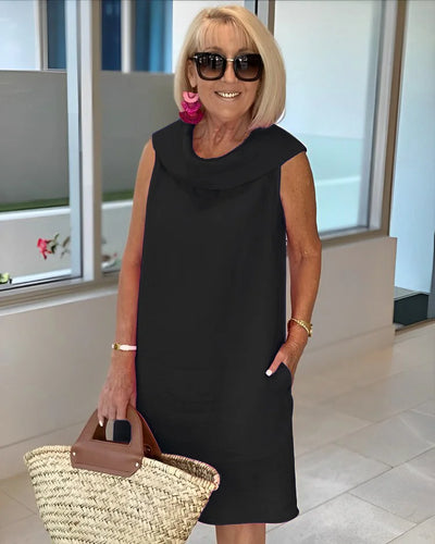 Dorothea | Ärmelloses Shiftkleid mit drapiertem Ausschnitt
