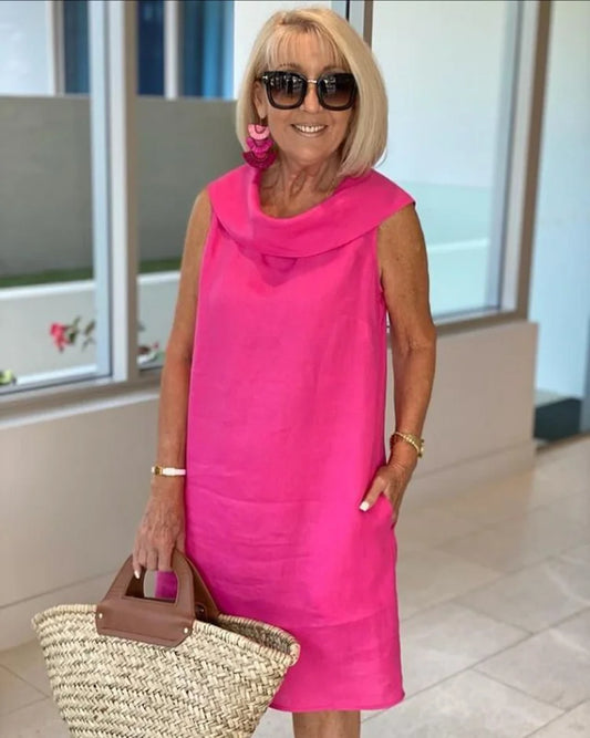 Dorothea | Ärmelloses Shiftkleid mit drapiertem Ausschnitt