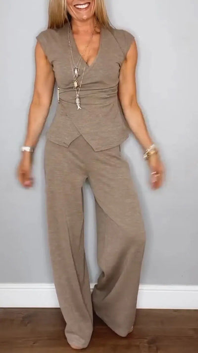 Käthe | Zweiteiliges Set mit Wickelbluse und Hose mit weiter Beinlinie