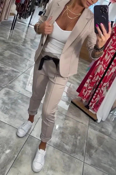 Isabelle | Maßgeschneidertes Set mit Weichem Blazer und Lässigen Jogginghosen