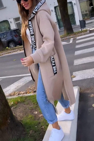 Zara | Urban-Style Longline-Hoodie mit Letter-Patchwork