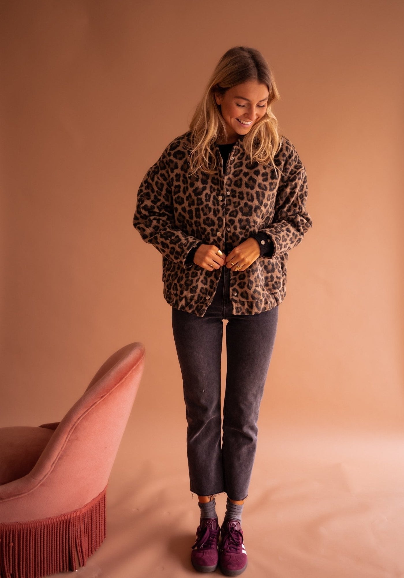 Franziska | Kurzjacke mit Leopardenmuster und Druckknöpfen