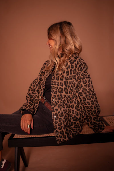 Franziska | Kurzjacke mit Leopardenmuster und Druckknöpfen
